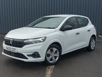 Used Dacia Sandero Essentiel 67 HP (49 kW) 2022 White Hatchback