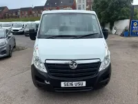 Used Vauxhall Movano 125 HP (91 kW) 2016 White MPV