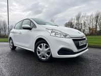 Used Peugeot 208 Access 68 HP (50 kW) 2015 White Hatchback