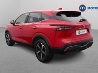 Used Nissan Qashqai N-Connecta 158 HP (116 kW) 2022 Red SUV