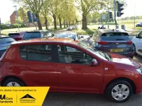 Used Dacia Sandero Lauréate 2017 Red Hatchback
