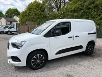 Second-hand Vauxhall Combo Edition 75 CP (55 kW) 2019 Alb Monovolum