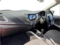 Usado Suzuki Baleno SZ-T 111 CV (81 kW) 2019 Rojo Utilitario
