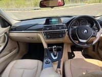 Begagnad BMW 320 Luxury Line 2014 Blå Sedan