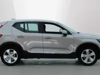 Używany Volvo XC40 Core 163 KM (119 kW) 2024 SUV