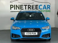 Begagnad Audi A4 Black Edition 150 HK (110 kW) 2019 Blå Kombi