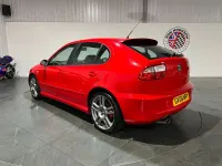 Used Seat Leon CUPRA 225 HP (165 kW) 2004 Emocion red Hatchback