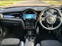 Used Mini Cooper Hatch 134 HP (98 kW) 2023 Black Hatchback