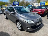 Used Renault Mégane III Dynamique 2011 Grey Hatchback