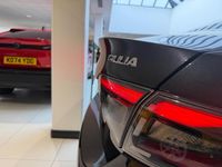 New Alfa Romeo Giulia 276 HP (202 kW) 2026 Black Sedan