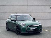 Usado Mini Cooper Classic 134 HP (98 kW) 2022 Verde Citadino