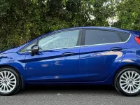 Used Ford Fiesta Titanium 125 HP (91 kW) 2014 Blue Hatchback