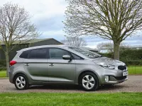 Used Kia Carens 135 HP (99 kW) 2013 Silver MPV