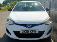 Used Hyundai i20 Classic 84 HP (61 kW) 2015 White Hatchback