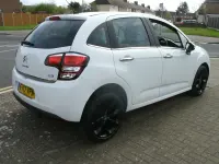 Used Citroën C3 Platinum 110 HP (80 kW) 2017 White Hatchback