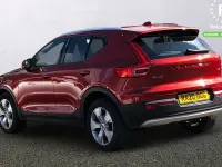 Used Volvo XC40 Momentum 163 HP (119 kW) 2020 Red SUV
