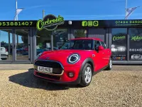 Used Mini Cooper Classic 136 HP (100 kW) 2019 Red Hatchback