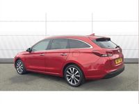 Used Hyundai i30 Premium 140 HP (102 kW) 2017 Red Estate