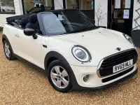 Używany Mini Cooper Cabriolet Classic 136 KM (100 kW) 2019 Biały Kabriolet