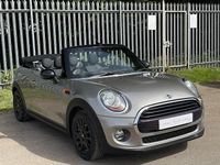 Usado Mini Cooper Cabriolet 2018 Prateado Cabrios