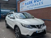 Used Nissan Qashqai Tekna 2017 White SUV