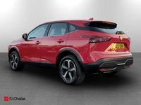 Used Nissan Qashqai Acenta Premium 190 HP (139 kW) 2023 Red SUV
