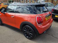 Begagnad Mini Cooper Hatch 2018 Orange Halvkombi