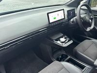 Begagnad MG MG4 EV 319 kW (435 HK) 2024 Grön Halvkombi