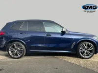 Begagnad BMW X5 Sport Line 400 HK (294 kW) 2020 Blå SUV