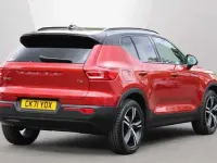Second-hand Volvo XC40 R-Design 163 CP (119 kW) 2022 SUV