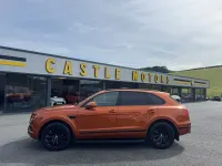 Used Bentley Bentayga 550 HP (404 kW) 2018 Orange SUV