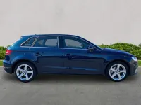 Begagnad Audi A3 Sport 147 HK (108 kW) 2019 Blå Sedan