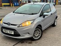 Used Ford Fiesta 70 HP (51 kW) 2012 Silver Hatchback