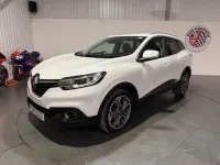 Used Renault Kadjar Dynamique 130 HP (95 kW) 2017 Arctic white SUV