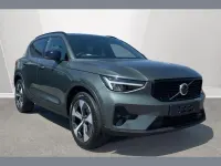 New Volvo XC40 Plus 161 HP (118 kW) 2026 Green SUV
