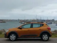 Usado Dacia Sandero Expression 100 HP (73 kW) 2024 Laranja Citadino
