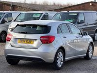 Used Mercedes A180 SE 122 HP (89 kW) 2014 Silver Hatchback