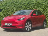 Used Tesla Model Y Long Range AWD 286 kW (389 HP) 2025 SUV