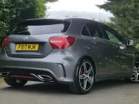 Usado Mercedes A250 Premium 218 HP (160 kW) 2017 Cinzento Citadino