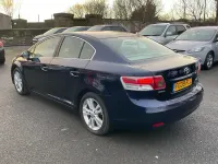 Usado Toyota Avensis T4 2009 Azul Berlina