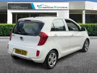 Used Kia Picanto 68 HP (50 kW) 2014 White Hatchback