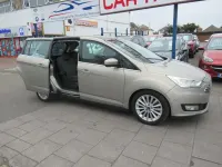 Used Ford Grand C-Max Titanium 125 HP (91 kW) 2017 Silver MPV