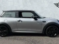 Used Mini Cooper Hatch 134 HP (98 kW) 2023 Silver Hatchback