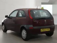 Usado Vauxhall Corsa Club 75 HP (55 kW) 2002 Vermelho Citadino