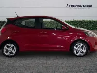 Gebraucht Hyundai i10 SE 67 PS (49 kW) 2023 Rot Kleinwagen