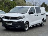 Nouă Vauxhall Vivaro 143 CP (105 kW) 2026 Alb Monovolum