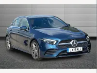 Usado Mercedes A250 AMG Line Premium Plus 224 HP (164 kW) 2019 Azul Citadino