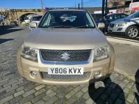 Usado Suzuki Grand Vitara 140 HP (102 kW) 2006 Bege SUV
