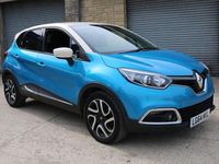 Used Renault Captur Dynamique 90 HP (66 kW) 2014 Blue/cream SUV