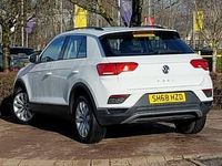 Used VW T-Roc SE 115 HP (84 kW) 2018 White SUV